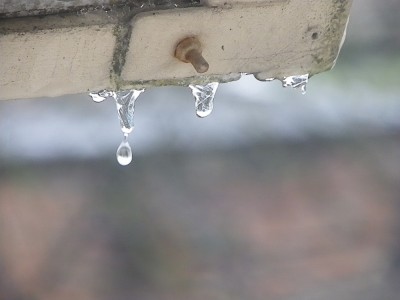 Stalactites goutte.jpg